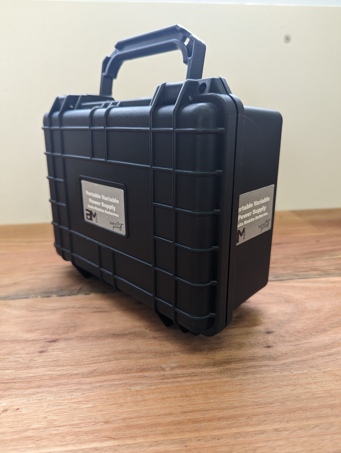 Portable Variable Power Supply - Battery Powered (Milwaukee M18)