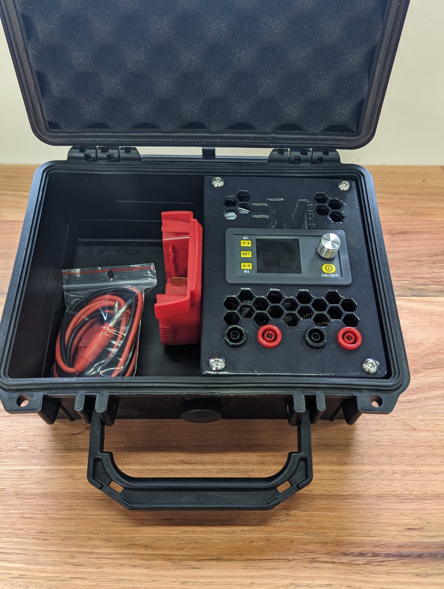 Portable Variable Power Supply - Battery Powered (Milwaukee M18)